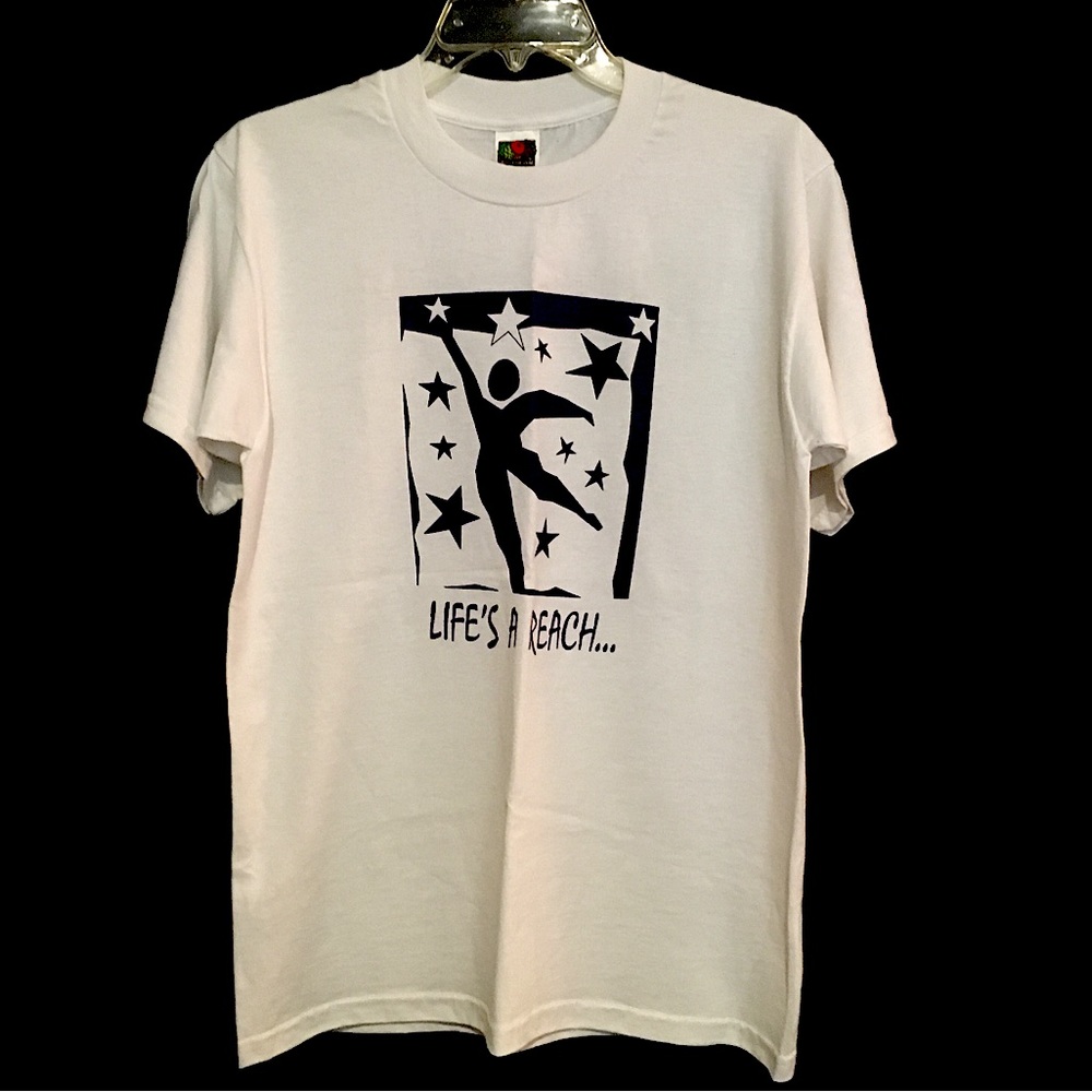 NEW Life’s a Reach Tee Sz Med Unisex